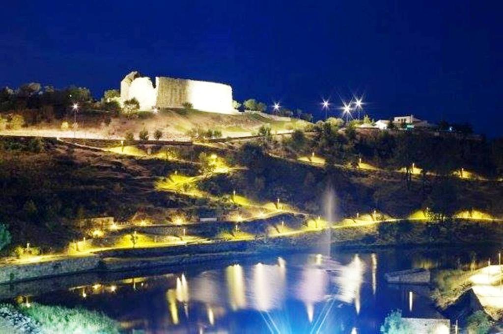 Douro Camping Міранда-ду-Дору Екстер'єр фото